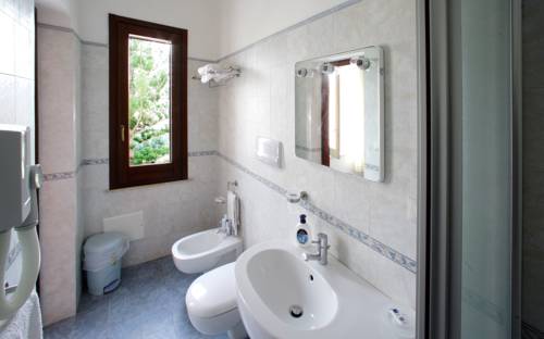 Imagen de la habitación del Hotel Albergo Bouganville. Foto 5