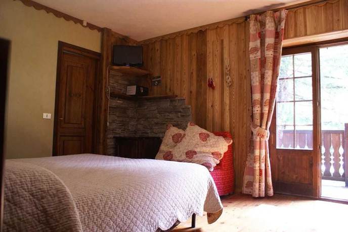Imagen de la habitación del Hotel Albergo Boule de Neige. Foto 3