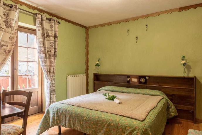 Imagen de la habitación del Hotel Albergo Boule de Neige. Foto 14
