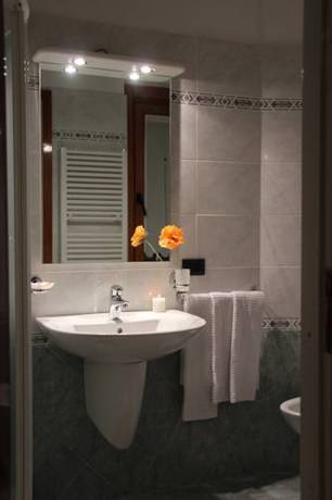 Imagen de la habitación del Hotel Albergo Bucaneve. Foto 6