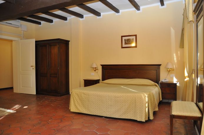 Imagen de la habitación del Hotel Albergo Ca\' Vecchia. Foto 13