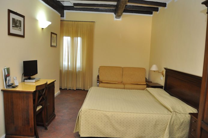 Imagen de la habitación del Hotel Albergo Ca\' Vecchia. Foto 14
