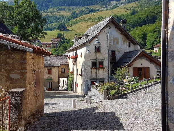 Imagen de los exteriores del Hotel Albergo Canella. Foto 16