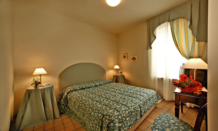 Imagen de la habitación del Hotel Albergo Cannon D\'Oro. Foto 18