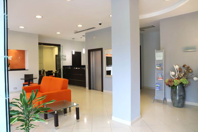 Imagen de los interiores del Hotel Albergo Cantiani. Foto 18