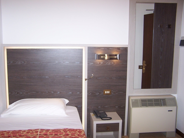 Imagen de la habitación del Hotel Albergo Carancini. Foto 12
