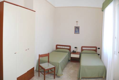 Imagen de la habitación del Hotel Albergo Casa Del Pellegrino. Foto 3