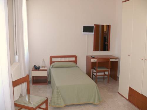 Imagen de la habitación del Hotel Albergo Casa Del Pellegrino. Foto 4
