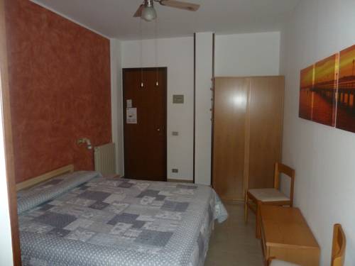 Imagen de la habitación del Hotel Albergo Casa Este. Foto 8