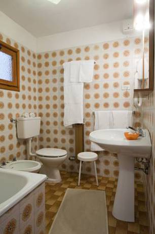 Imagen de la habitación del Hotel Albergo Castello Da Bonino. Foto 10