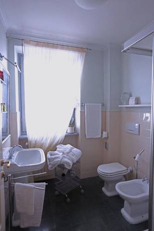 Imagen de la habitación del Hotel Albergo Castiglione Langhe. Foto 2