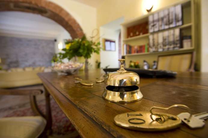 Imagen de los interiores del Hotel Albergo Castiglione Langhe. Foto 17