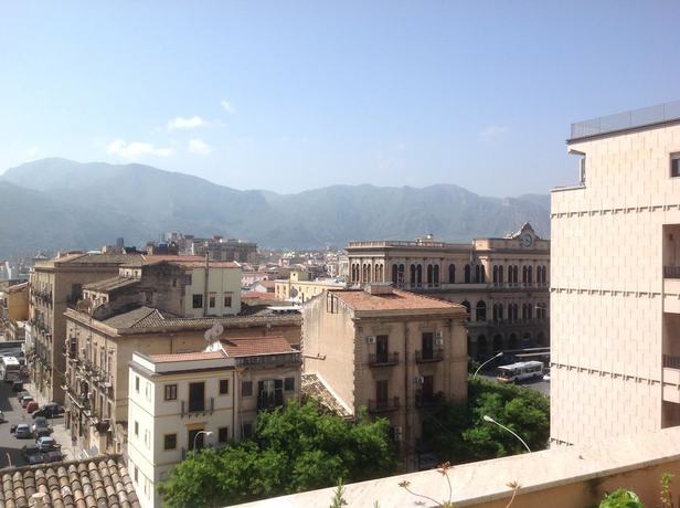 Imagen de los exteriores del Hotel Albergo Cavour. Foto 13