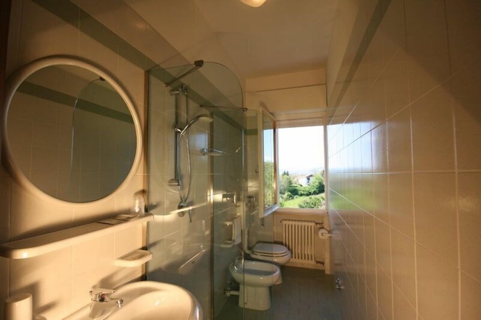 Imagen de la habitación del Hotel Albergo Centopini. Foto 7