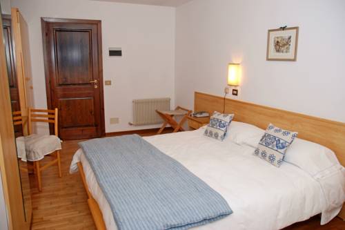 Imagen de la habitación del Hotel Albergo Centrale. Foto 5