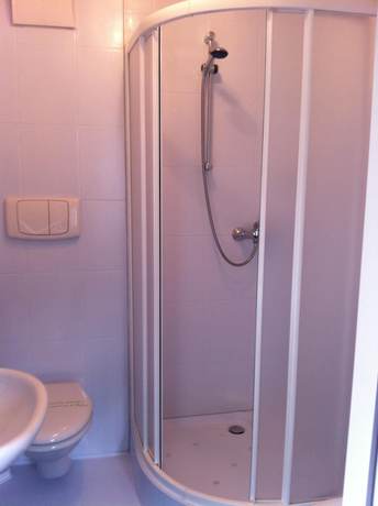 Imagen de la habitación del Hotel Albergo Centrale, Fino del Monte. Foto 14