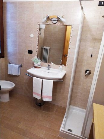 Imagen de la habitación del Hotel Albergo Centrale, Scanno. Foto 6