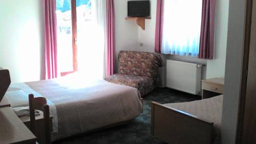 Imagen de la habitación del Hotel Albergo Chiara. Foto 2
