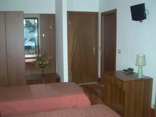 Imagen de la habitación del Hotel Albergo Ciocca. Foto 5