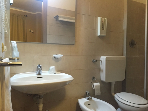 Imagen de la habitación del Hotel Albergo Ciocca. Foto 10