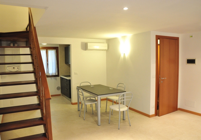 Imagen de la habitación del Hotel Albergo Commercio E Pellegrino. Foto 6