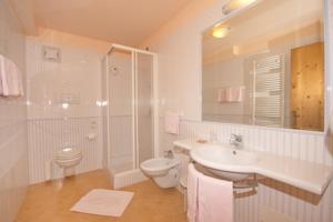Imagen de la habitación del Hotel Albergo Conturina. Foto 4