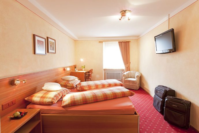 Imagen de la habitación del Hotel Albergo Croce Bianca. Foto 12