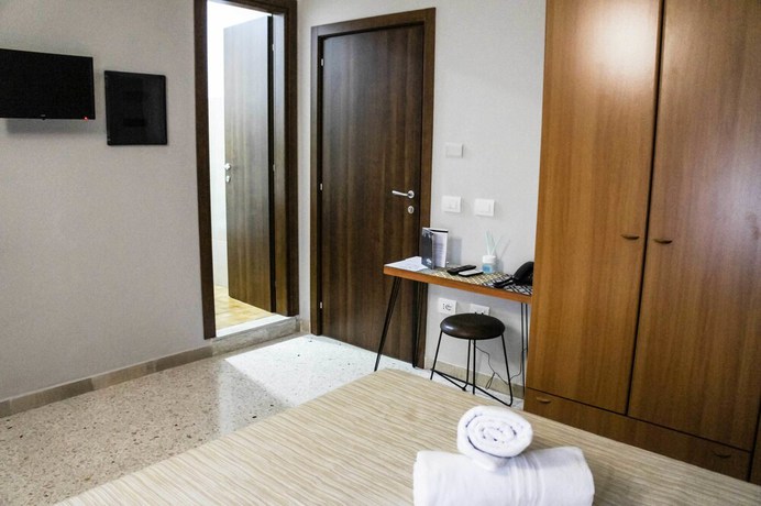 Imagen de la habitación del Hotel Albergo D\'Onofrio. Foto 8
