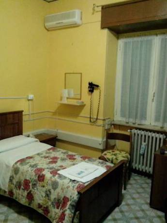 Imagen de la habitación del Hotel Albergo Da Peppino. Foto 3