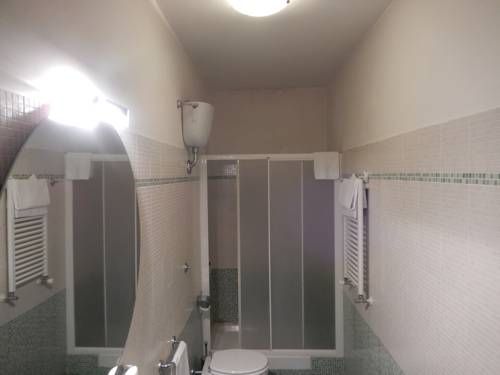 Imagen de la habitación del Hotel Albergo Dei Leoni. Foto 6