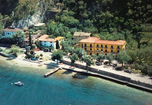 Imagen de la habitación del Hotel Albergo Del Garda. Foto 2