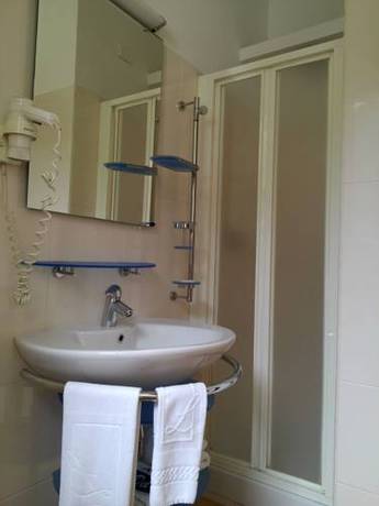 Imagen de la habitación del Hotel Albergo Del Pino. Foto 2