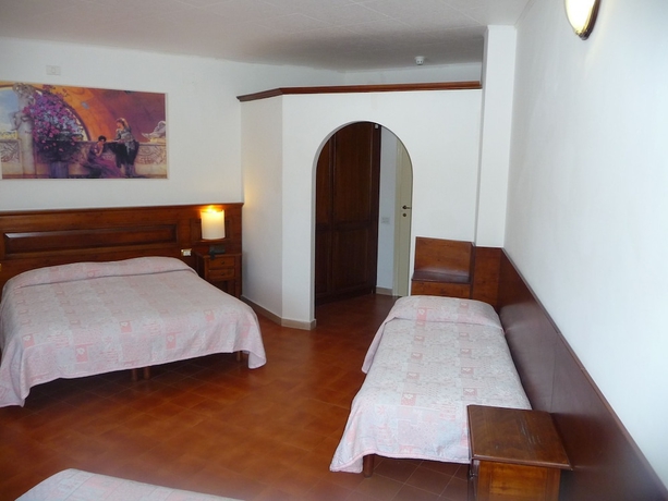 Imagen de la habitación del Hotel Albergo Del Sole, Roccaraso. Foto 6