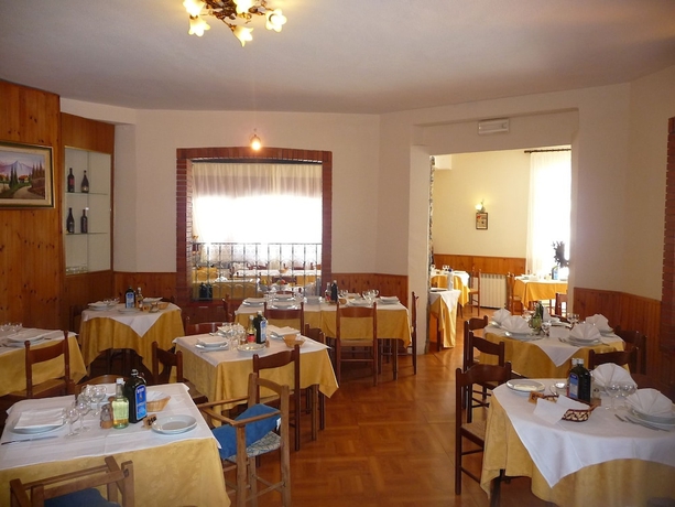 Imagen del bar/restaurante del Hotel Albergo Del Sole, Roccaraso. Foto 5