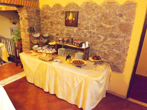 Imagen del bar/restaurante del Hotel Albergo Della Posta, Bracciano. Foto 4