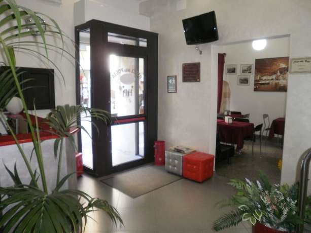 Imagen de los interiores del Hotel Albergo Della Posta, Génova. Foto 21