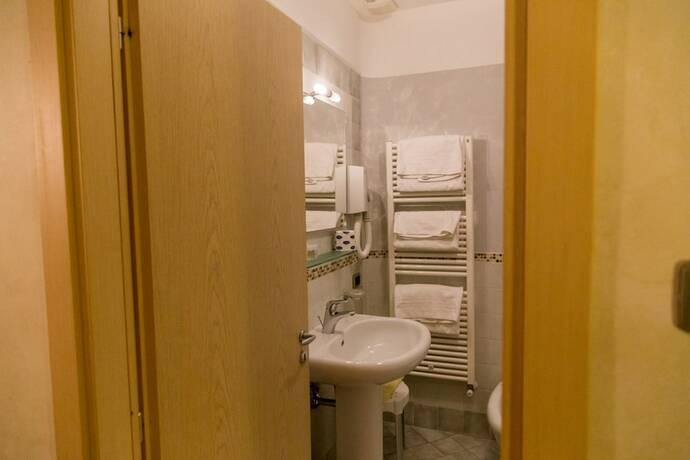 Imagen de la habitación del Hotel Albergo Della Posta, Villaggio Mancuso. Foto 24