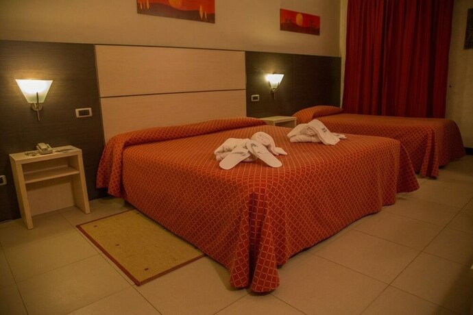 Imagen de la habitación del Hotel Albergo Della Posta, Villaggio Mancuso. Foto 25