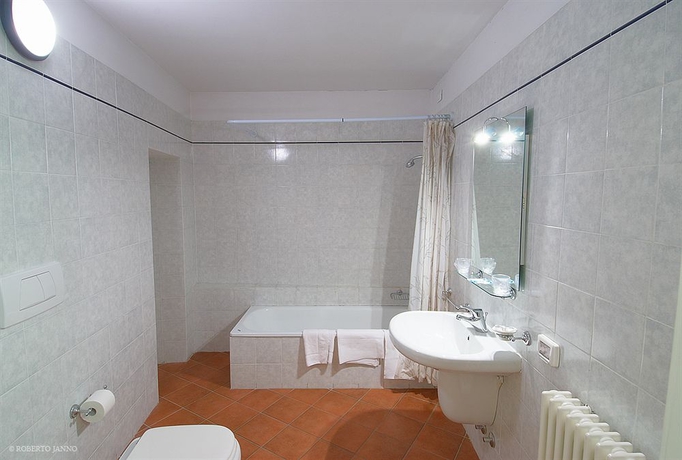 Imagen de la habitación del Hotel Albergo Dell'academia. Foto 5