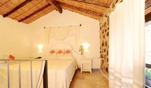 Imagen de la habitación del Hotel Albergo Diffuso Mannois. Foto 3
