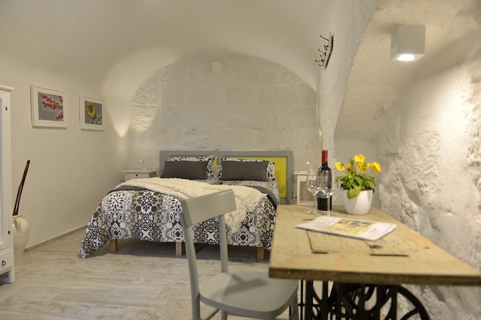 Imagen de la habitación del Hotel Albergo Diffuso Monopoli. Foto 4