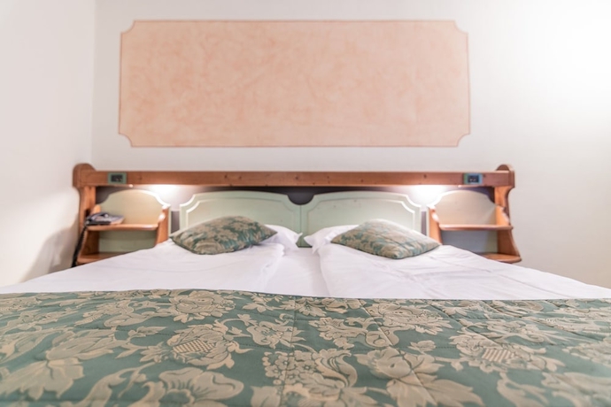 Imagen de la habitación del Hotel Albergo Dimaro Wellness and Family. Foto 8