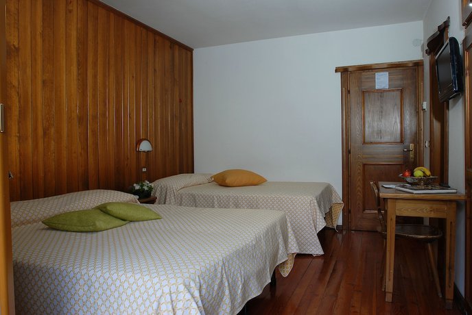 Imagen de la habitación del Hotel Albergo Dolomiti. Foto 4