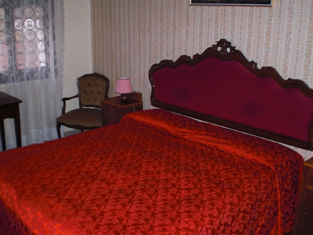 Imagen de la habitación del Hotel Albergo Doni. Foto 5