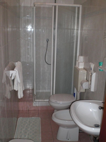 Imagen de la habitación del Hotel Albergo Doni. Foto 6
