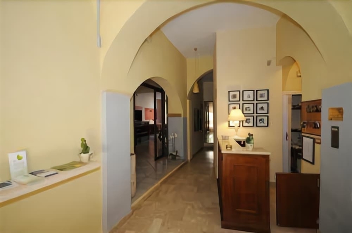 Imagen de los interiores del Hotel Albergo Duomo. Foto 19