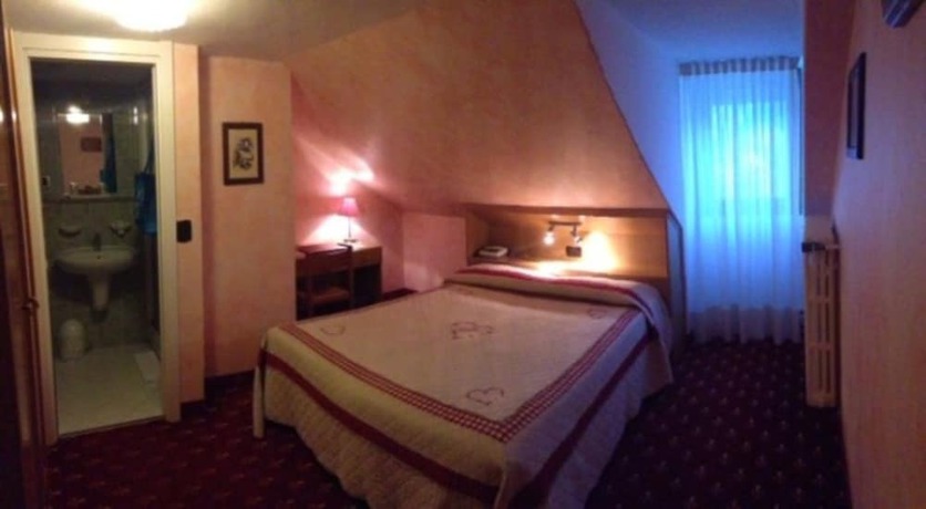 Imagen de la habitación del Hotel Albergo Edelweiss. Foto 3
