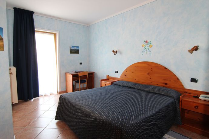Imagen de la habitación del Hotel Albergo Edelweiss. Foto 14