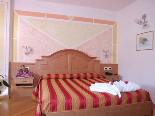 Imagen de la habitación del Hotel Albergo Eden. Foto 4
