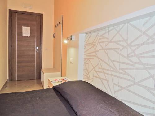 Imagen de la habitación del Hotel Albergo Enrica. Foto 12